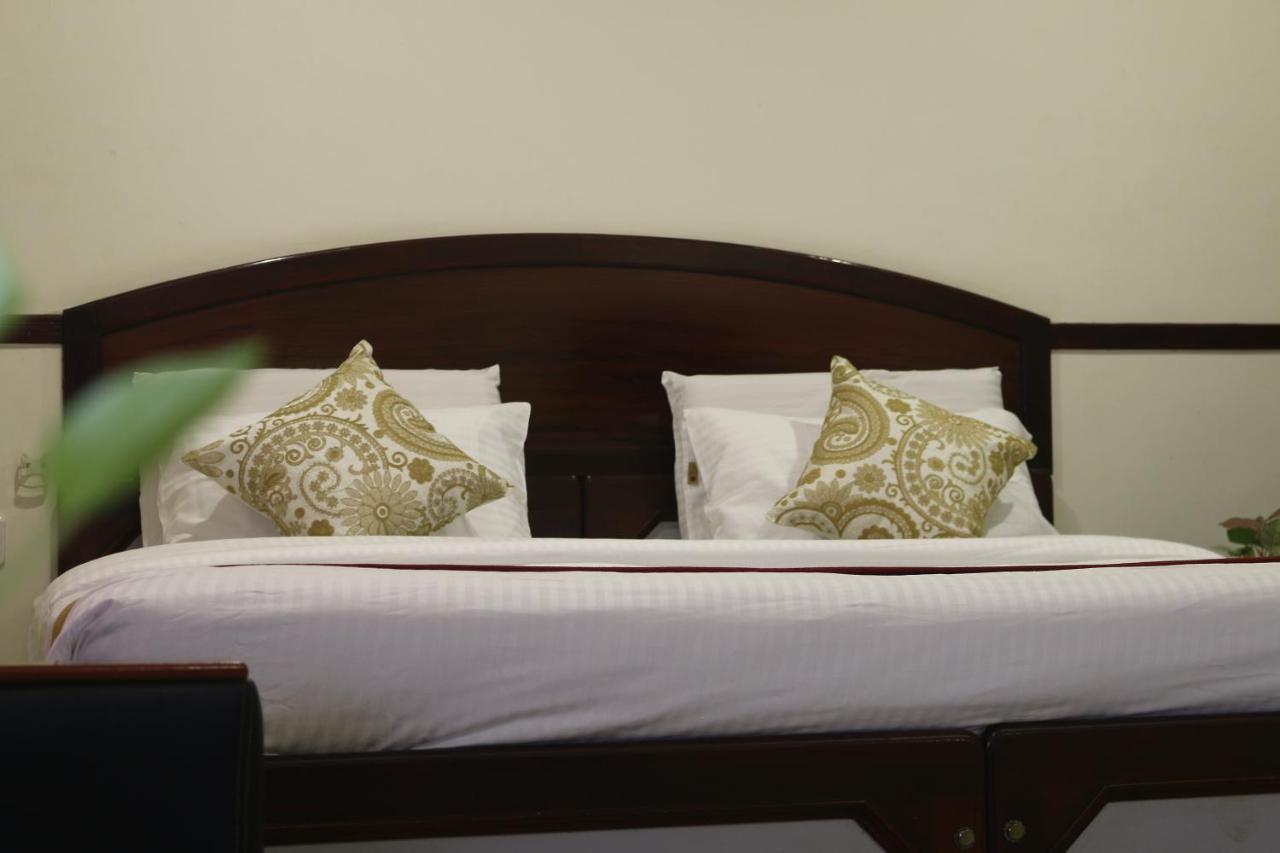 The Rubis Hotel Kottakkal Exterior photo
