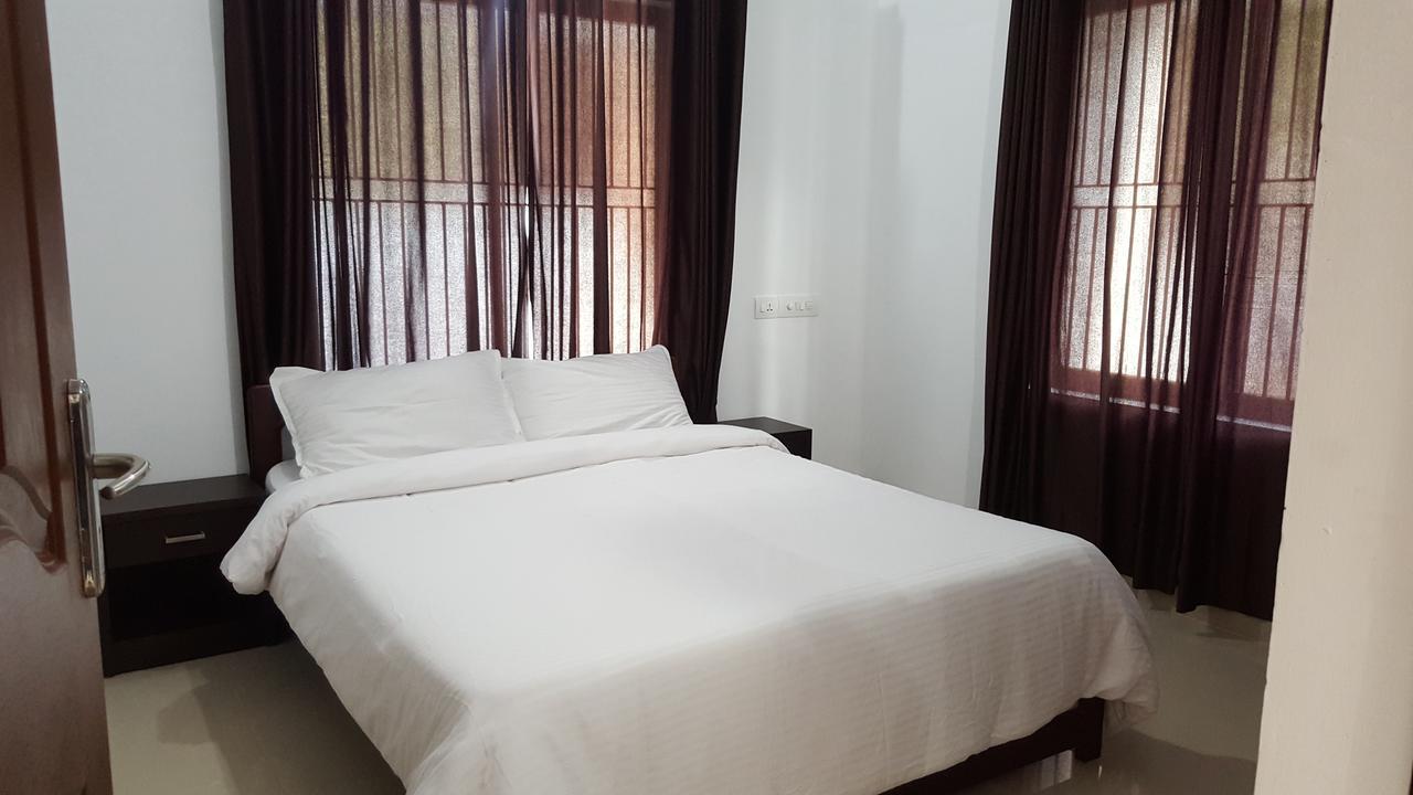 The Rubis Hotel Kottakkal Exterior photo